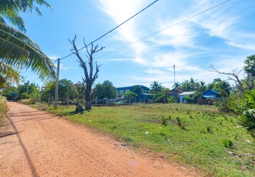 1,297 Sqm Land For Sale - Kandaek, Prasat Bakong, Siem Reap thumbnail