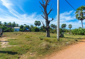 1,297 Sqm Land For Sale - Kandaek, Prasat Bakong, Siem Reap thumbnail