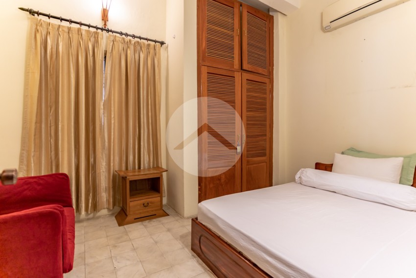 4 Bedroom Commercial Villa For Rent - Tonle Bassac, Phnom Penh