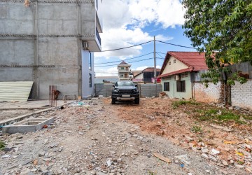 322 Sqm Commercial Land For Sale - Svay Dangkum, Siem Reap thumbnail