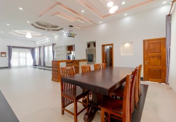 3 Bedroom Villa For Rent - Sala Kamreuk, Siem Reap thumbnail