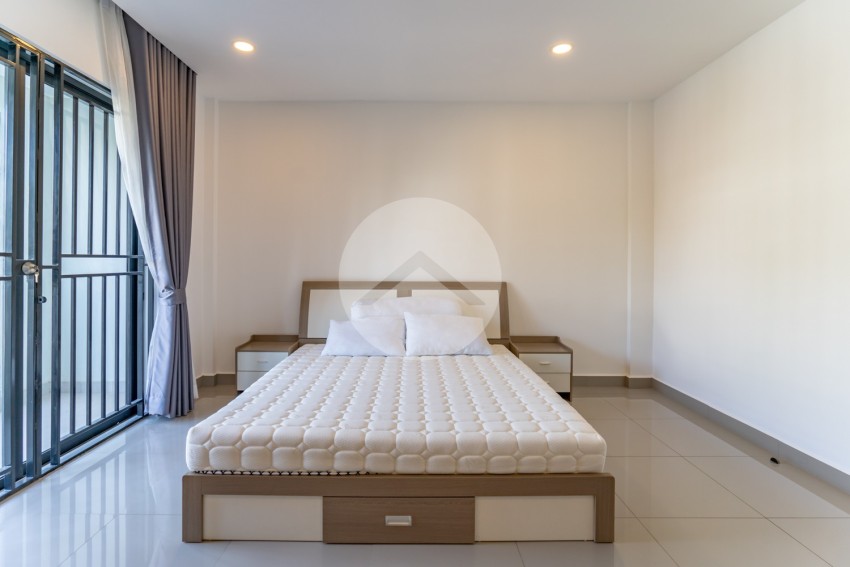 4 Bedroom Link Villa For Rent - Borey Chip Mong  598, Chrang Chamres,  Phnom Penh