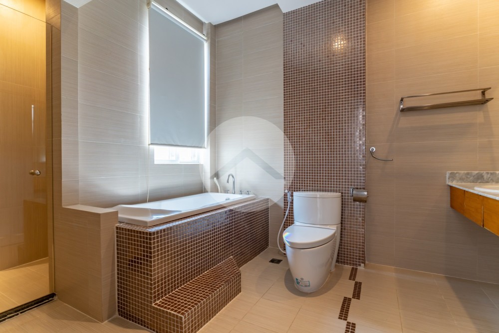 2 Bedroom Serviced Apartment For Rent - Toul Tum Poung 1, Phnom Penh - Image 15