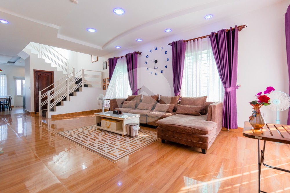 3 Bedroom Villa For Sale - Sangkat Siem Reap, Siem Reap - Image 3