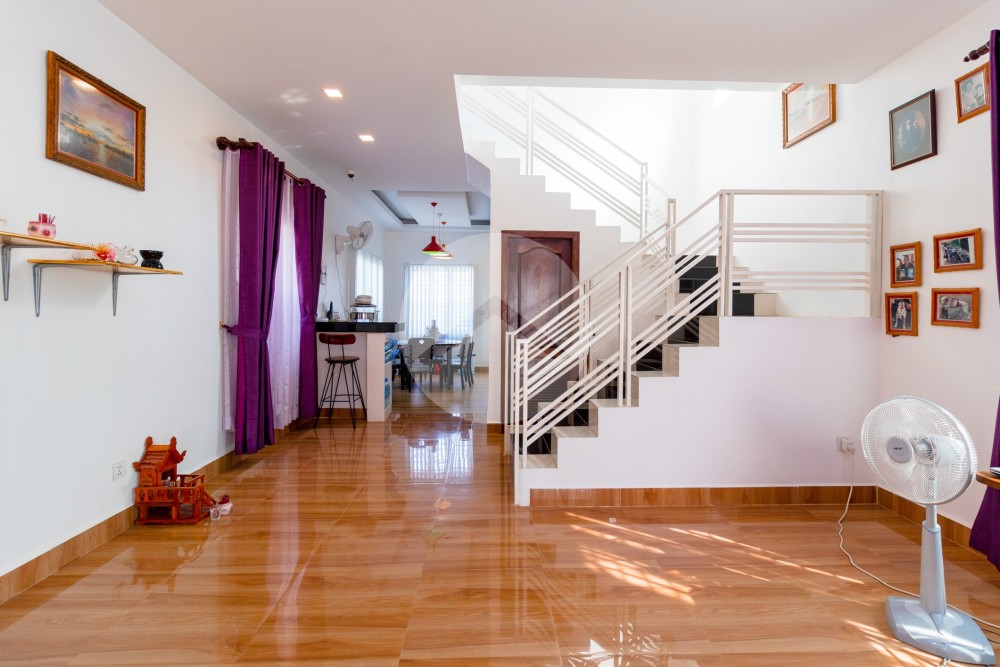 3 Bedroom Villa For Sale - Sangkat Siem Reap, Siem Reap - Image 8