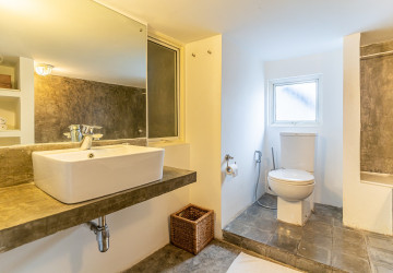 Loft 1 Bedroom Serviced Apartment For Rent - Chey Chumneah, Phnom Penh thumbnail