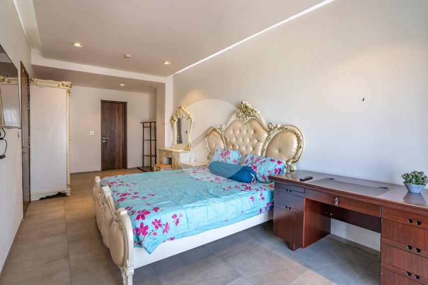 3 Bedroom Condo For Rent - Phnom Penh Thmey, Phnom Penh