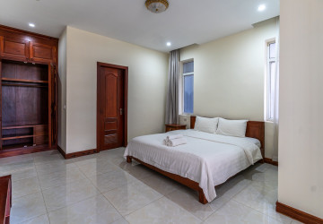 2 Bedroom Serviced Apartment For Rent - Toul Tum Poung 1, Phnom Penh thumbnail