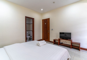 2 Bedroom Serviced Apartment For Rent - Toul Tum Poung 1, Phnom Penh thumbnail