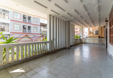 2 Bedroom Serviced Apartment For Rent - Toul Tum Poung 1, Phnom Penh thumbnail