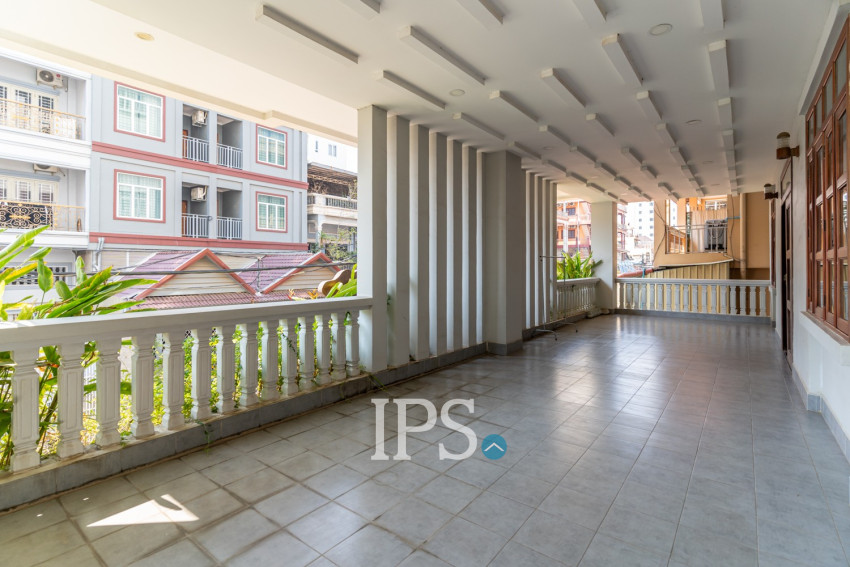 2 Bedroom Serviced Apartment For Rent - Toul Tum Poung 1, Phnom Penh