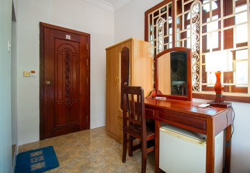 13 Bedroom Guesthouse For Rent - Sala Kamreuk, Siem Reap thumbnail