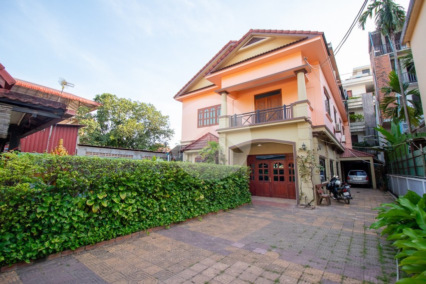 13 Bedroom Guesthouse For Rent - Sala Kamreuk, Siem Reap