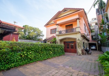 13 Bedroom Guesthouse For Rent - Sala Kamreuk, Siem Reap thumbnail