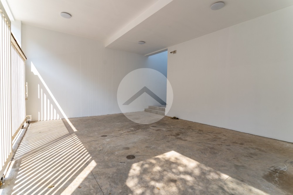 5 Bedroom Villa For Rent - Boeung Kak 1, Phnom Penh - Image 25