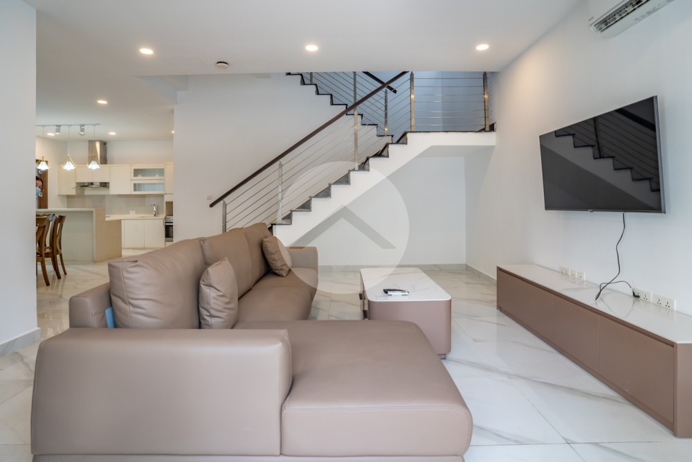 5 Bedroom Villa For Rent - Boeung Kak 1, Phnom Penh - Image 2