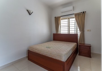 2 Bedroom Serviced Apartment For Rent - Tonle Bassac, Phnom Penh thumbnail