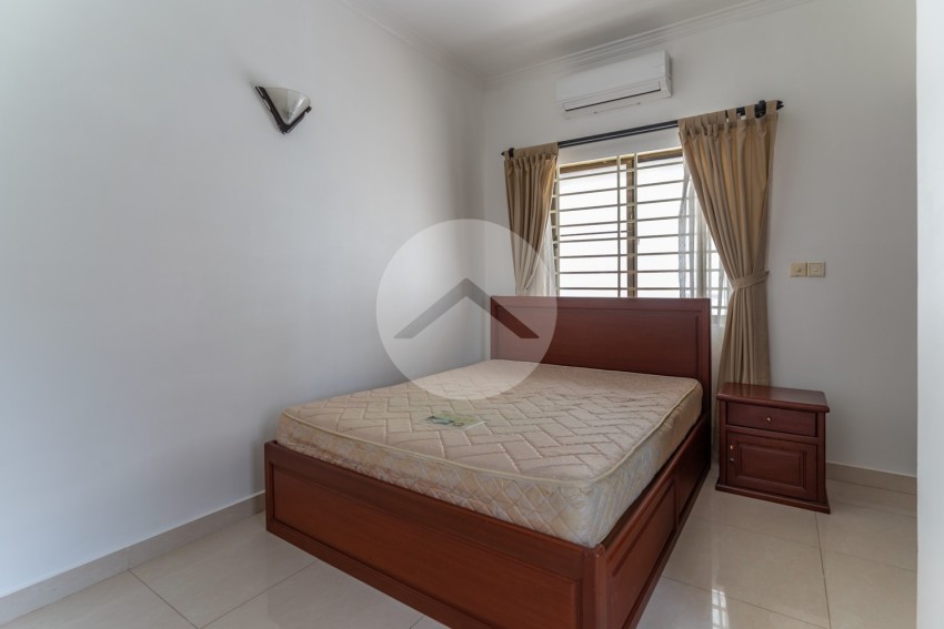 2 Bedroom Serviced Apartment For Rent - Tonle Bassac, Phnom Penh