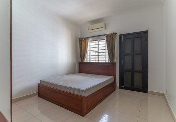 2 Bedroom Serviced Apartment For Rent - Tonle Bassac, Phnom Penh thumbnail