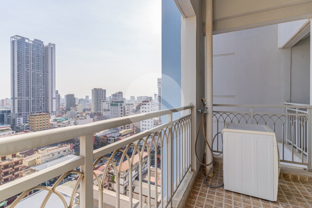 13th Floor 1 Bedroom Condo For Sale - De Castle Royal, BKK1, Phnom Penh - Image 11