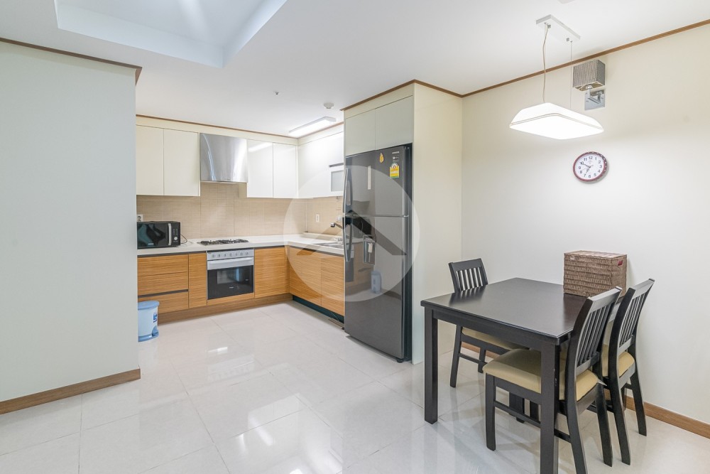 13th Floor 1 Bedroom Condo For Sale - De Castle Royal, BKK1, Phnom Penh - Image 5