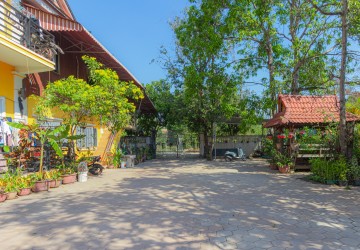 2 Bedroom Apartment For Rent - Kouk Chak, Siem Reap thumbnail