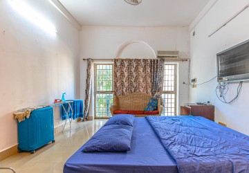 4 Bedroom Flat For Rent - Kouk Chak, Siem Reap thumbnail