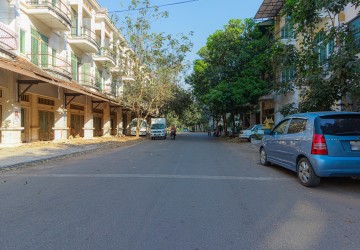 4 Bedroom Flat For Rent - Kouk Chak, Siem Reap thumbnail