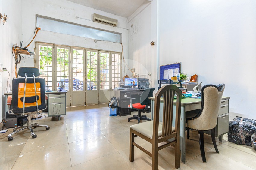 4 Bedroom Flat For Rent - Kouk Chak, Siem Reap