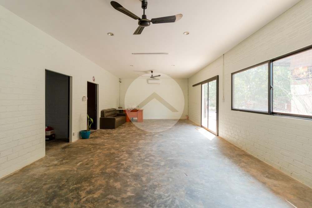 150 Sqm Office Space For Rent - Sala Kamreuk, Siem Reap - Image 2