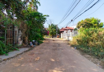 1,043 Sqm Land For Sale - Slor Kram, Siem Reap thumbnail