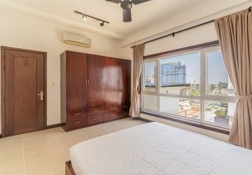 1 Bedroom Serviced Apartment For Rent - Tonle Bassac, Phnom Penh thumbnail