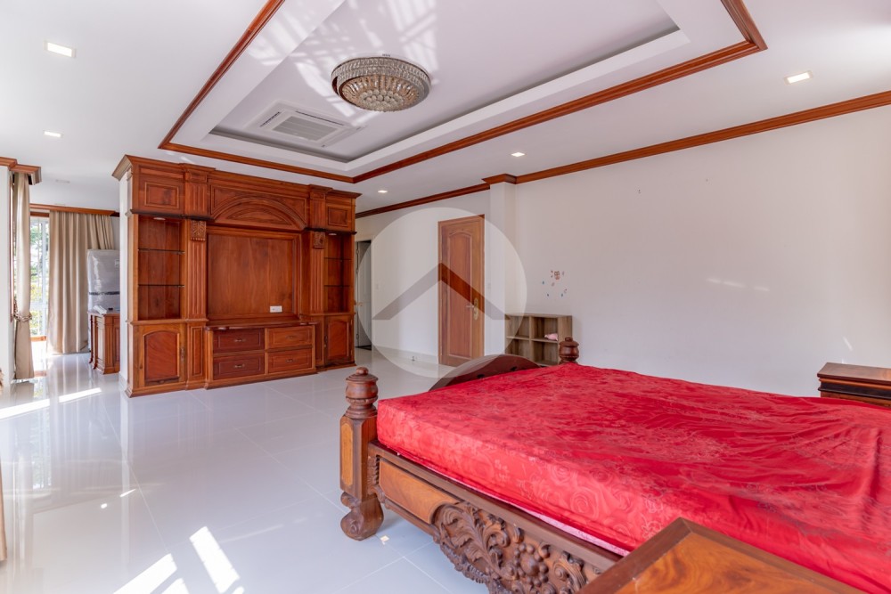 7 Bedroom Villa For Rent - Chip Mong, Phnom Penh Thmey, Phnom Penh - Image 12 7 Bedroom Villa For Rent - Chip Mong, Phnom Penh Thmey, Phnom Penh - Image 12