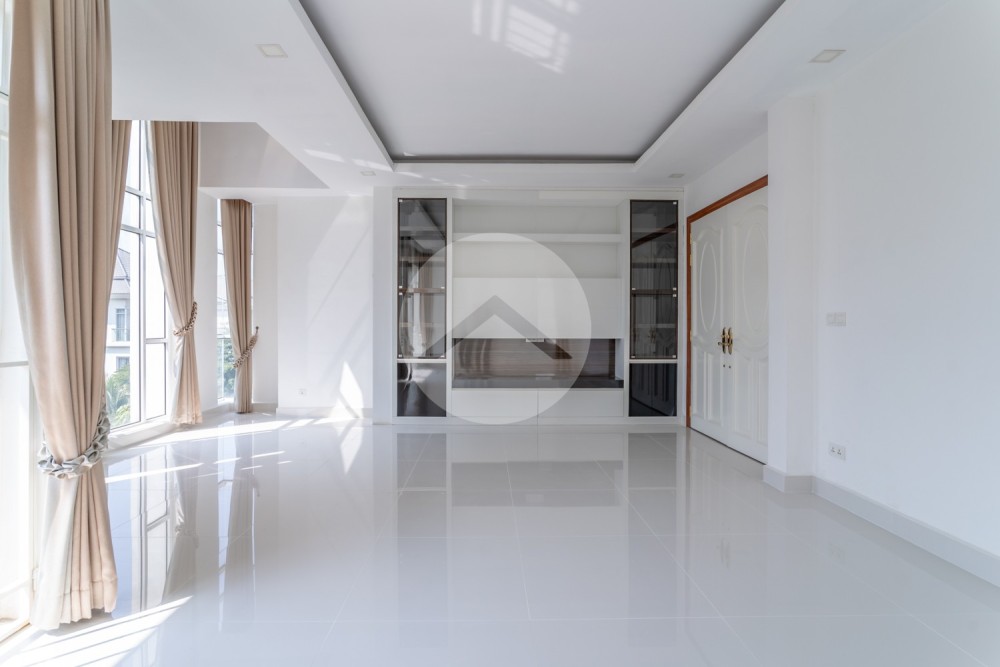 7 Bedroom Villa For Rent - Chip Mong, Phnom Penh Thmey, Phnom Penh - Image 30 7 Bedroom Villa For Rent - Chip Mong, Phnom Penh Thmey, Phnom Penh - Image 30