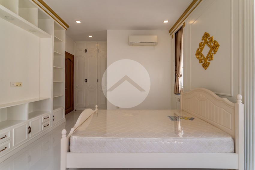 7 Bedroom Villa For Rent - Chip Mong,  Phnom Penh Thmey, Phnom Penh