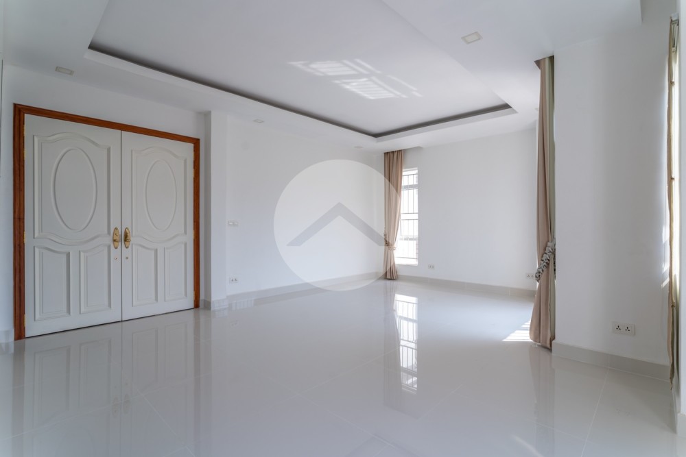 7 Bedroom Villa For Rent - Chip Mong, Phnom Penh Thmey, Phnom Penh - Image 29 7 Bedroom Villa For Rent - Chip Mong, Phnom Penh Thmey, Phnom Penh - Image 29