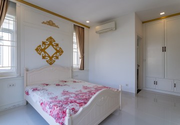 7 Bedroom Villa For Rent - Chip Mong,  Phnom Penh Thmey, Phnom Penh thumbnail