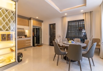 5 Bedroom Villa For Rent - Chip Mong Central Park Grand, Phnom Penh Thmey, Phnom Penh thumbnail