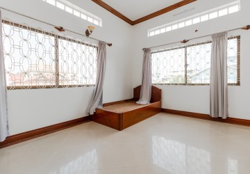 6 Bedroom Commercial Villa For Rent - Sala Kamreuk, Siem Reap thumbnail