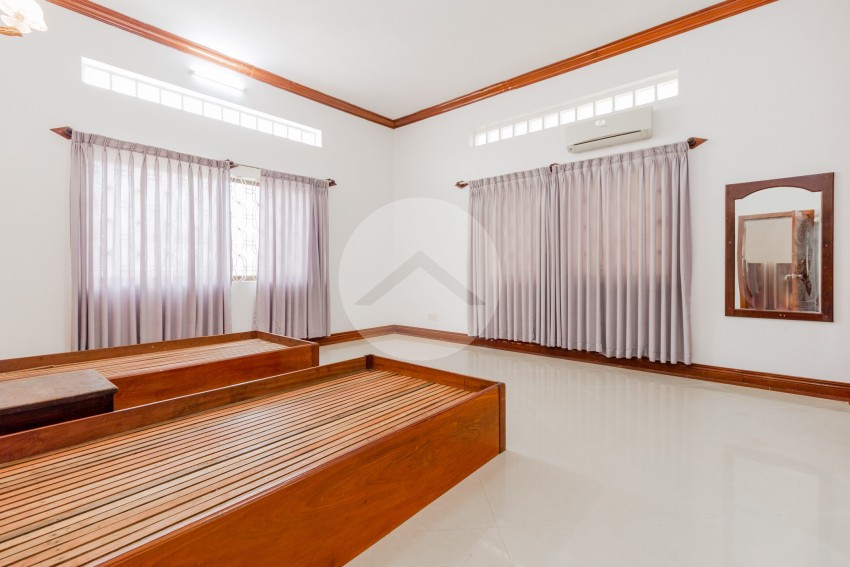 6 Bedroom Commercial Villa For Rent - Sala Kamreuk, Siem Reap