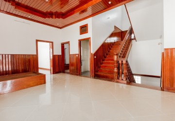 6 Bedroom Commercial Villa For Rent - Sala Kamreuk, Siem Reap thumbnail