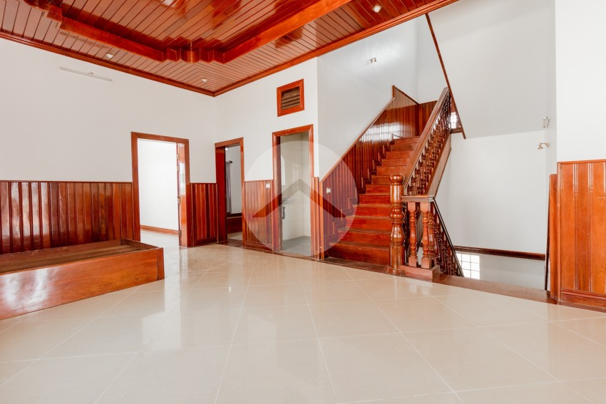 6 Bedroom Commercial Villa For Rent - Sala Kamreuk, Siem Reap