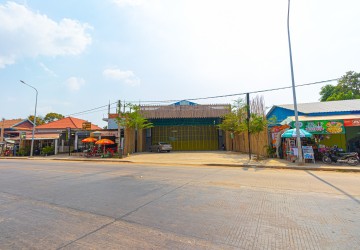 558 Sqm Warehouse For Rent - Svay Dangkum, Siem Reap thumbnail