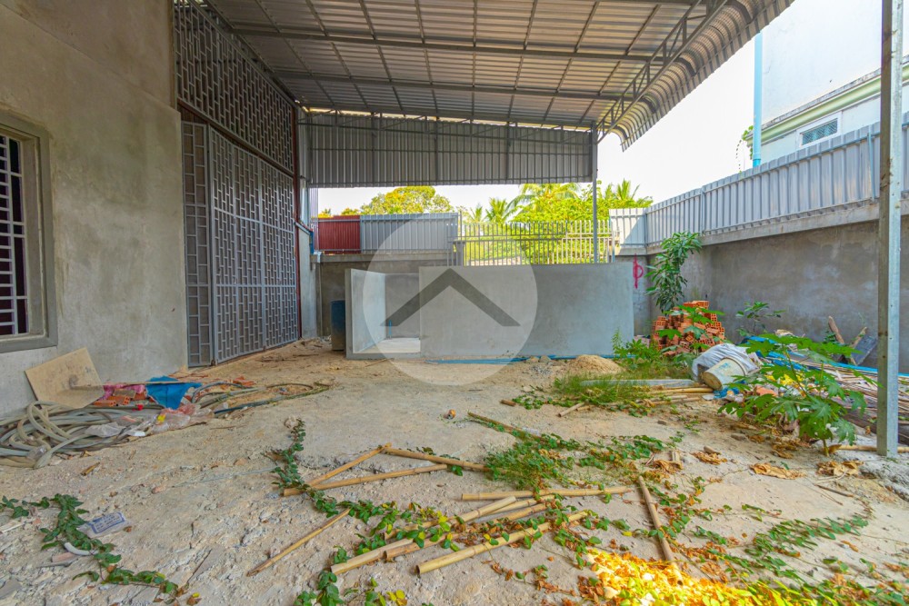 558 Sqm Warehouse For Rent - Svay Dangkum, Siem Reap - Image 14