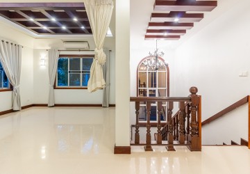 5 Bedroom Villa For Rent - Bassac Garden City, Tonle Bassac, Phnom Penh thumbnail