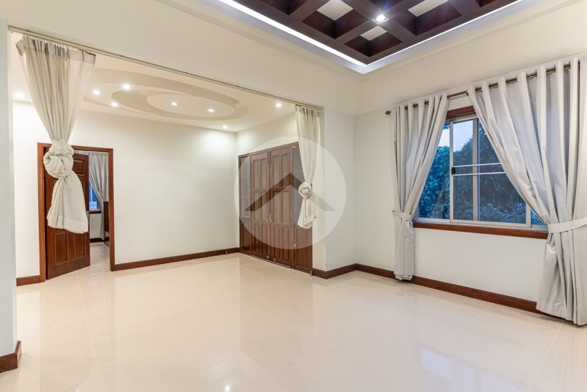 5 Bedroom Villa For Rent - Bassac Garden City, Tonle Bassac, Phnom Penh