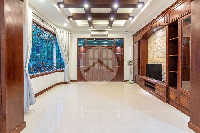 5 Bedroom Villa For Rent - Bassac Garden City, Tonle Bassac, Phnom Penh