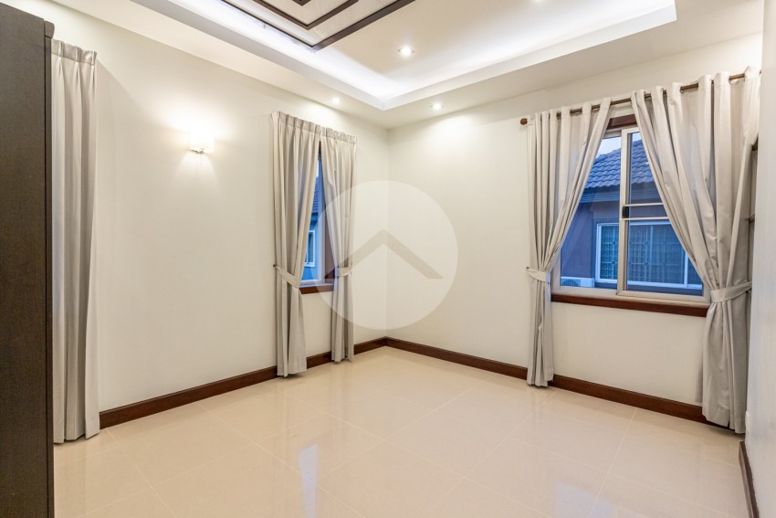 5 Bedroom Villa For Rent - Bassac Garden City, Tonle Bassac, Phnom Penh