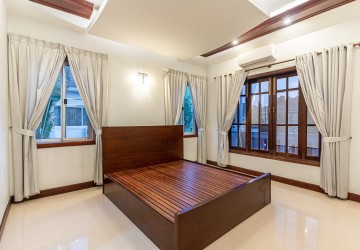 5 Bedroom Villa For Rent - Bassac Garden City, Tonle Bassac, Phnom Penh thumbnail