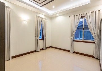 5 Bedroom Villa For Rent - Bassac Garden City, Tonle Bassac, Phnom Penh thumbnail